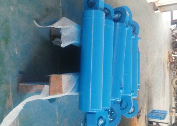 液壓油缸 長(zhǎng)時(shí)間不換油對(duì)液壓油缸會(huì)造成損害